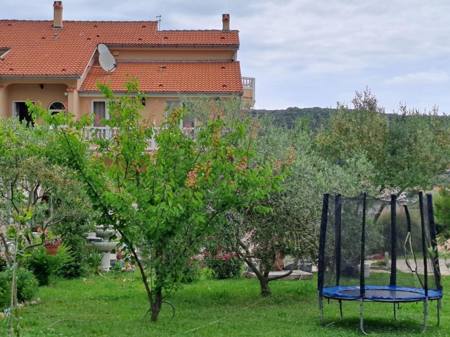 Apartments Mig - With Beautiful Garden Supetarska Draga Exterior foto